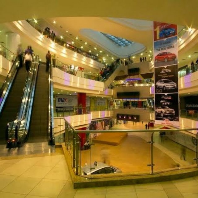 Seasons Mall